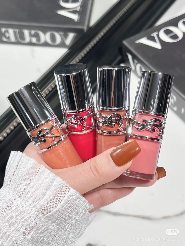 Loveshine Plumping Lip Oil Gloss with Hyaluronic Acid