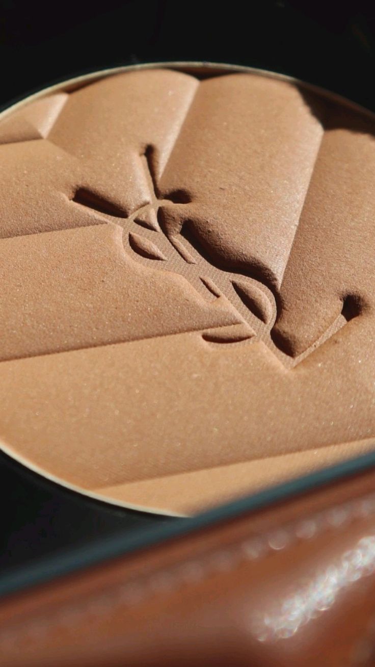 All Hours 24H Hyper Sunkissed Glow Bronzer