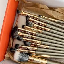 LES PINCEAUX – Complete Artistry Brush Ensemble